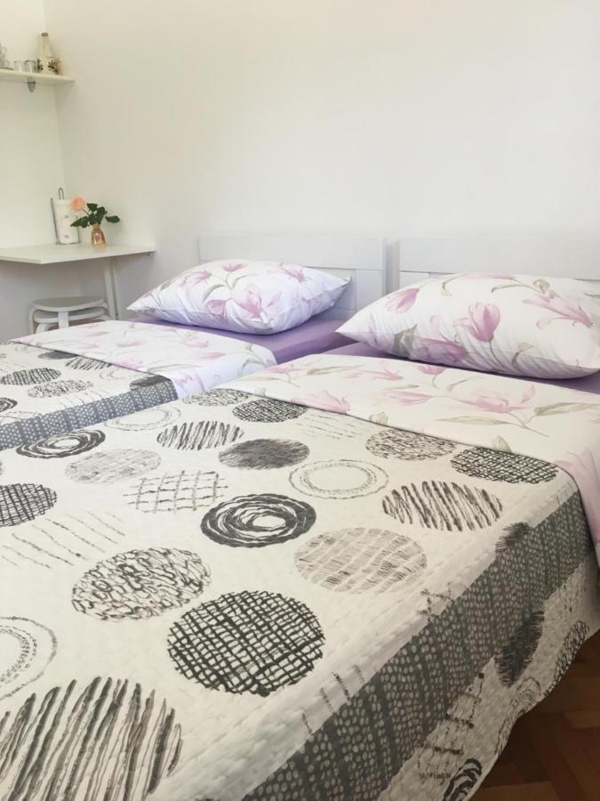 Room Bioci Sibenik Luaran gambar